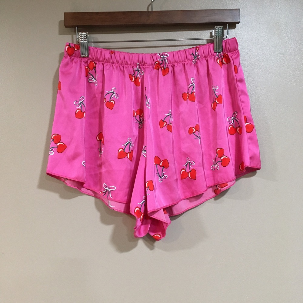 Colsie Cherry Heart Print Satin Pajama Shorts Womens M Pink Coquette Silky Fruit